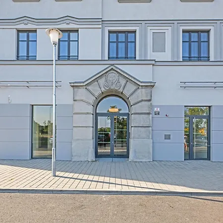 Opustena Brno