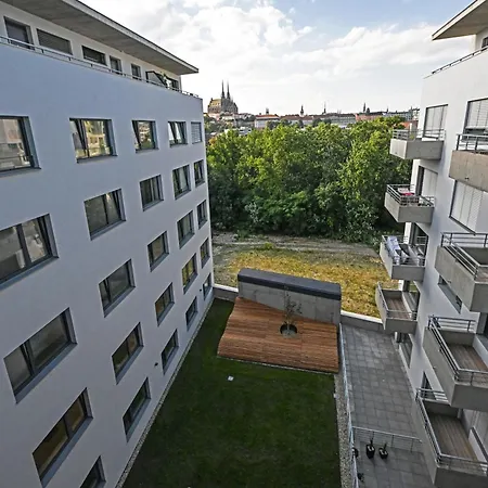 Apartament Opustena